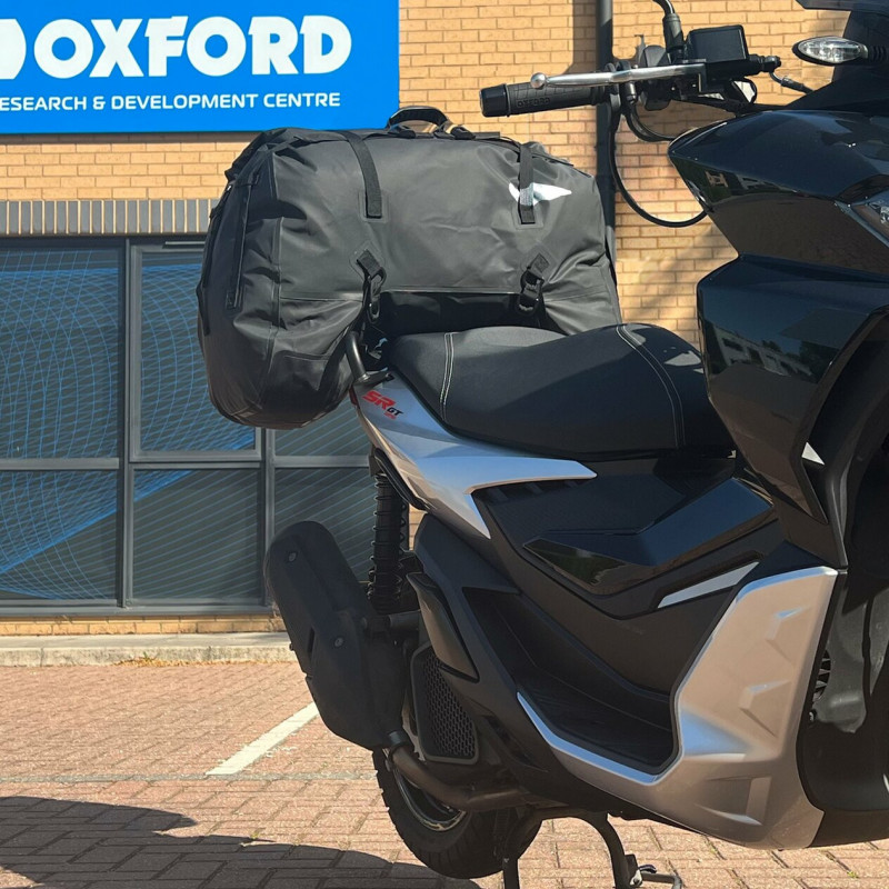 Taška na motorku OXFORD Aqua D-70 Čierna